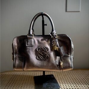 Loewe Amazona 28 in metallic calfskin leather